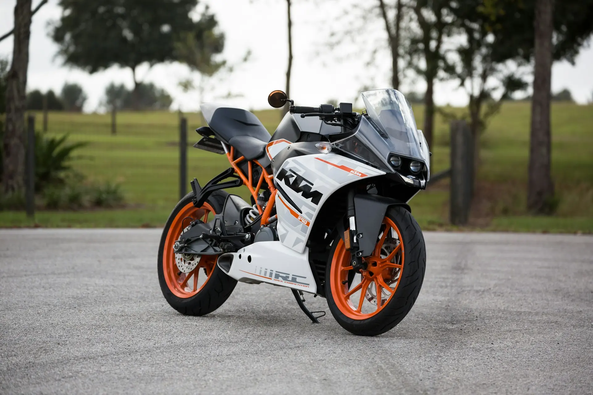 concesionario de motos en Pitalito (foto de muestra)